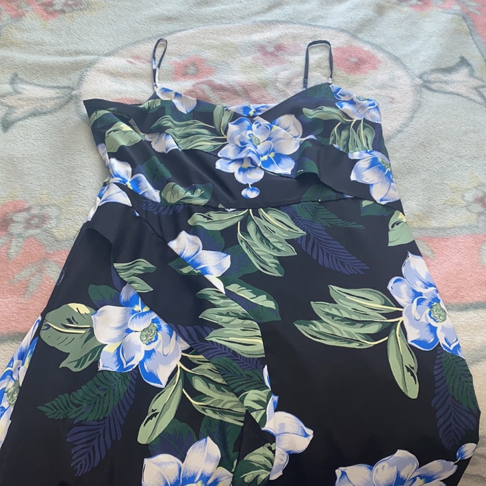 Banana republic dress - Picture 2 of 6